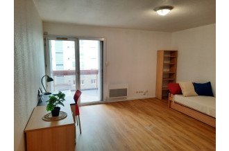 360 58  Chambre 3éme étage
