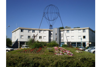 476  façade 06.2009 Le Globe à Gières (1) (1)